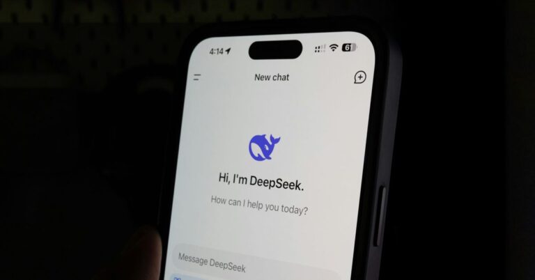 US Senator Proposes Fines and Jail Time for DeepSeek Users